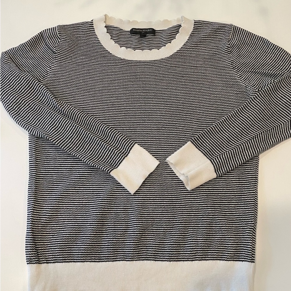 Banana Republic Sweater- Petite